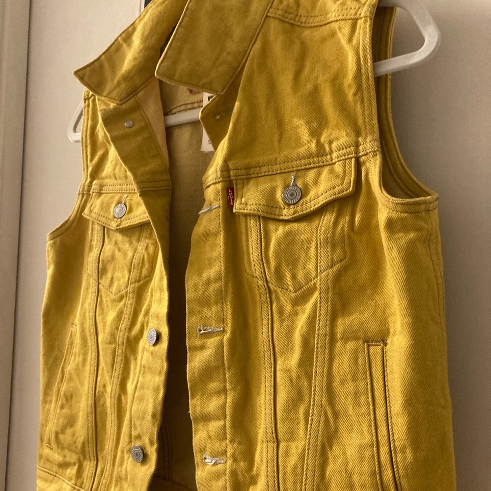 Levi’s denim vest